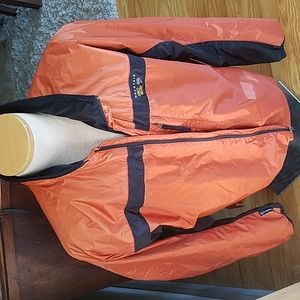 Mountain Hardwear Men's size XL micro-fleece lined wind shirt.